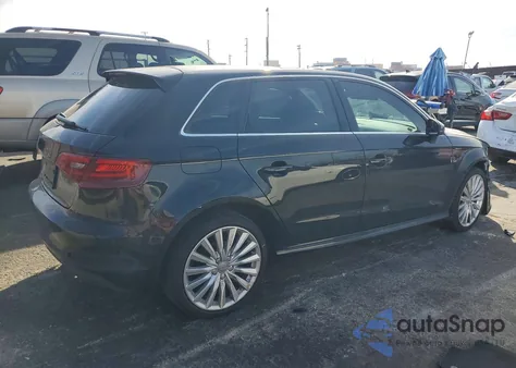 2016 Audi A3 E-Tron Premium Plus z USA, uszkodzony, nr VIN WAUTPBFF7GA105605